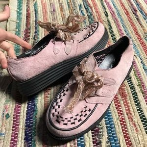 Light pink suede creepers sz 7.5